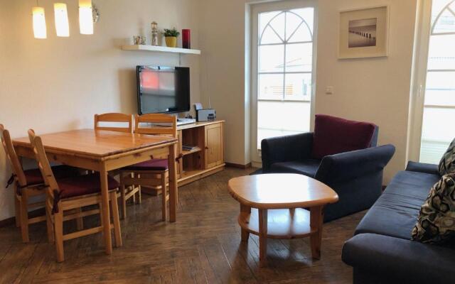 Fritz_Reuter_Str_Sonnenuhr_Wg_5