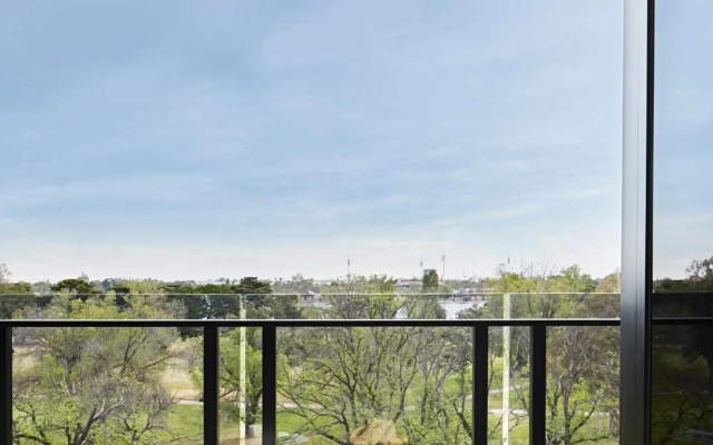 Tyrian Serviced Apartments - Albert Park Lake