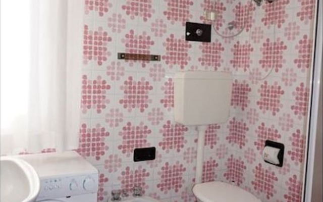 Holiday Home With Garden and Shared Pool