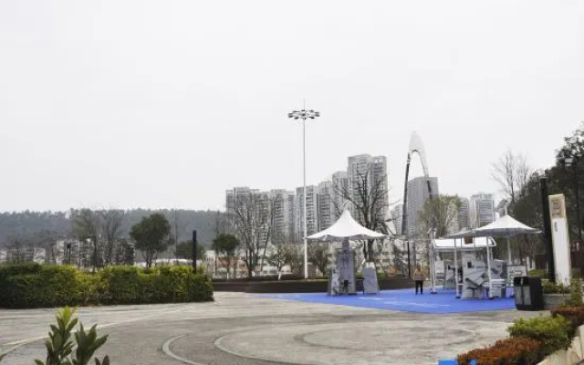 Vienna International Hotel (Guiyang High Speed Rail North Station Junfa City Branch) – Outside – Guiyang