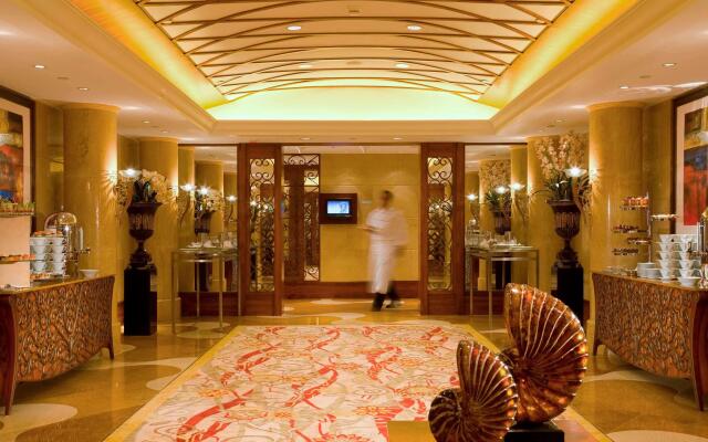 Sofitel Macau At Ponte 16