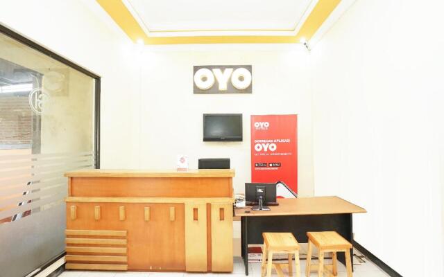 OYO 587 Penginapan Sinar Harapan