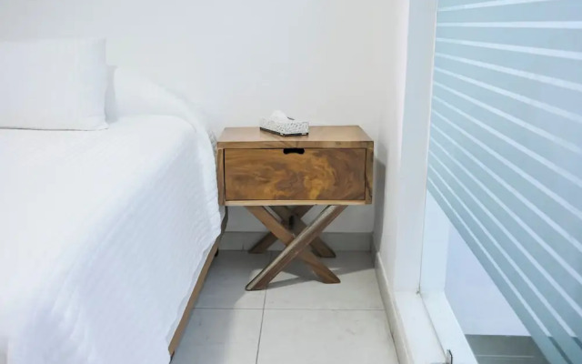 Hotel & Suites Punto Oriente