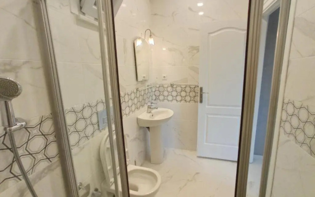 Cute Home in Historical Area 3B