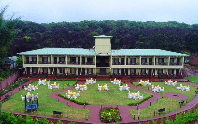 Treebo Trend Rahi Forest View