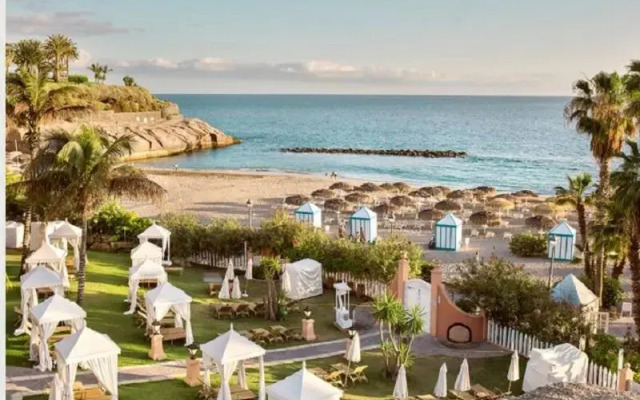 Bahia del Duque Las Villas Resort