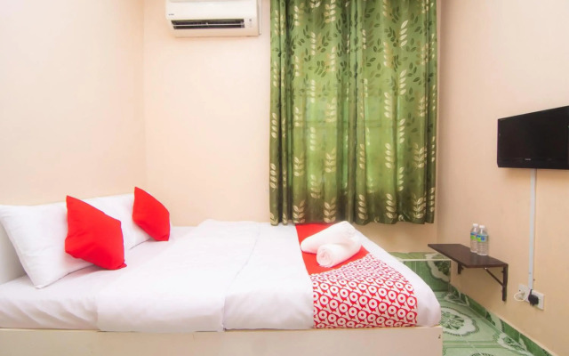 OYO 1224 Hotel Hajah Rohayah