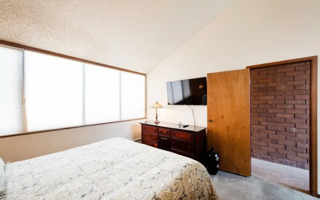 Park Avenue Standard 2 Bedroom Condominiums