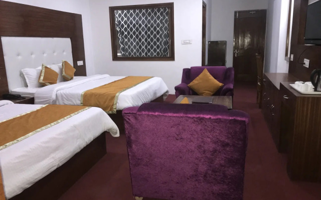 Apple Crescent Resorts