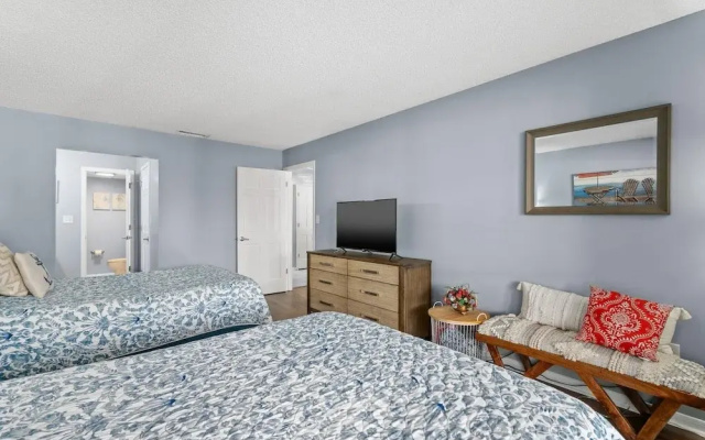 Edgewater Golf Villa 956