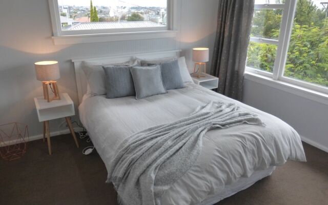 Oamaru Holiday Homes Largo House