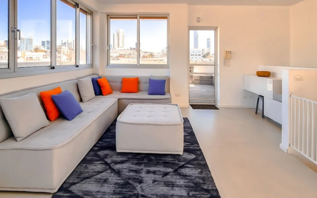 Royal Eden Apartment