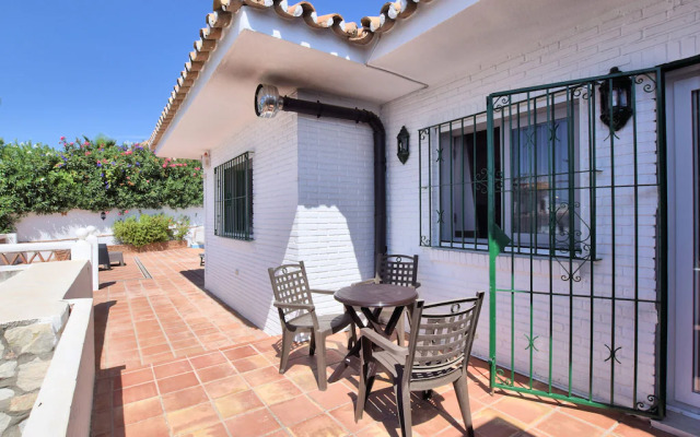 Alluring villa in Benalmádena with private pool