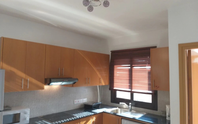 Marina Apartment 4