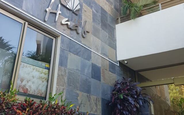 Charming 2BR Condo in quiet surroundings by Happy Address