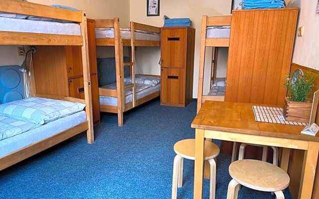 Hostel Postel