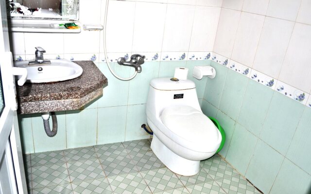 Hoang Long Hotel