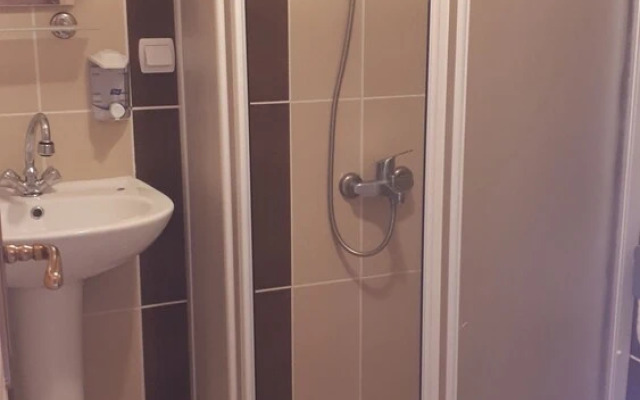 Adas Dag Evi & Restoran