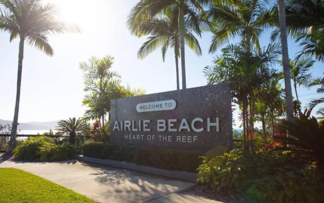 Ocean View 33A Studio Pool Ocean View WIFI