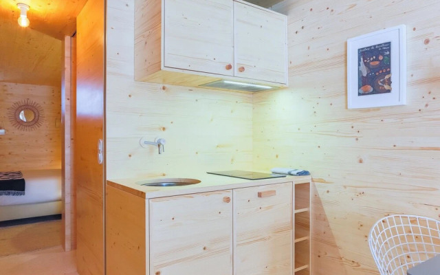 Mac003 · Macario Wood Apartment // Netflix