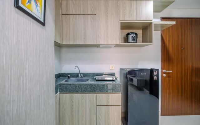 Elegant And Comfy 2Br At Transpark Cibubur Apartment