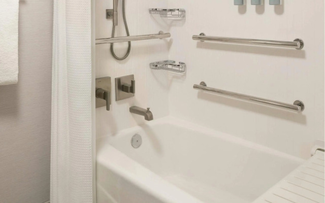 Courtyard by Marriott Farmington