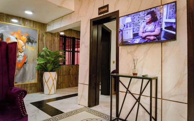 247 Luxury Hotel