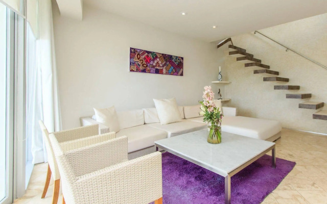 Magia Beachside by Bric