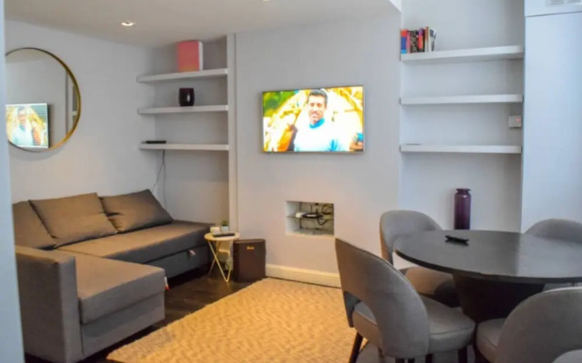 Cosy 2 Bedroom Home