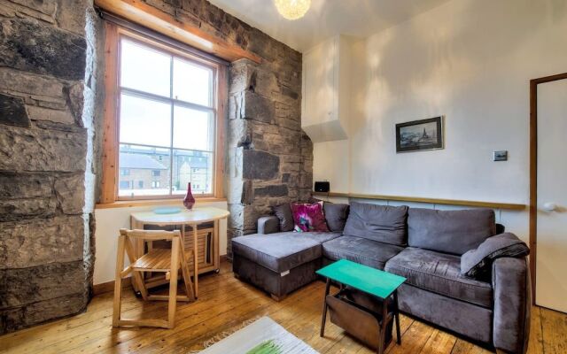 Lovely Central 1BR Flat in Prime Festival Location