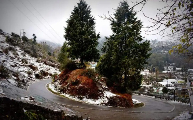 Goroomgo Mount Kailash Homestay Munsyari