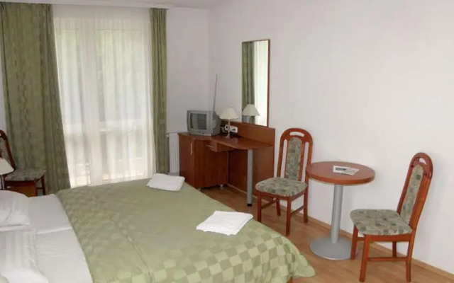 Hotel Kristály