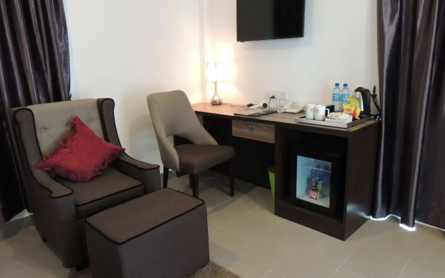 Royal Agate Beach Resort