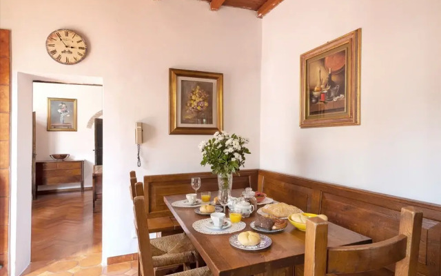 Exclusive Palazzo Schifanoia Apartment