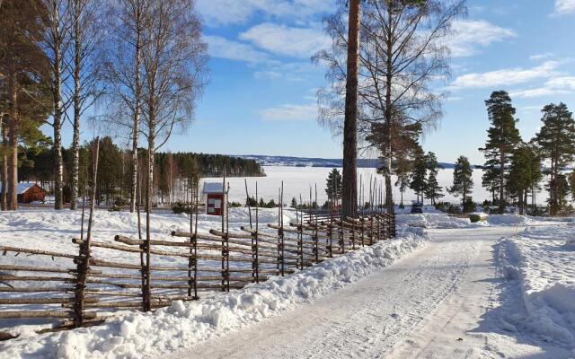 Bäcka Holiday Home