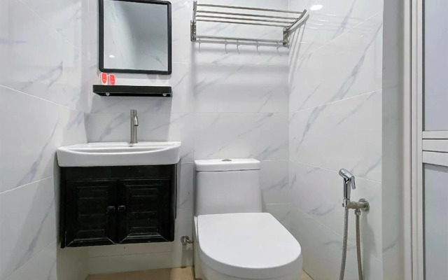 Super OYO 90039 Coop Hotel Kangar