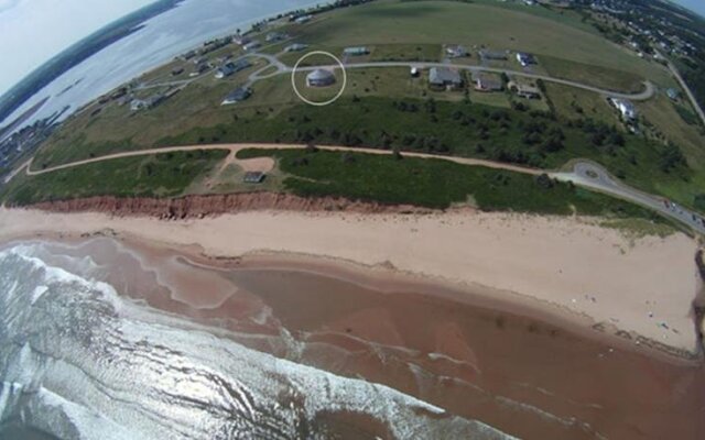 Canada's Rotating House - Around the Sea