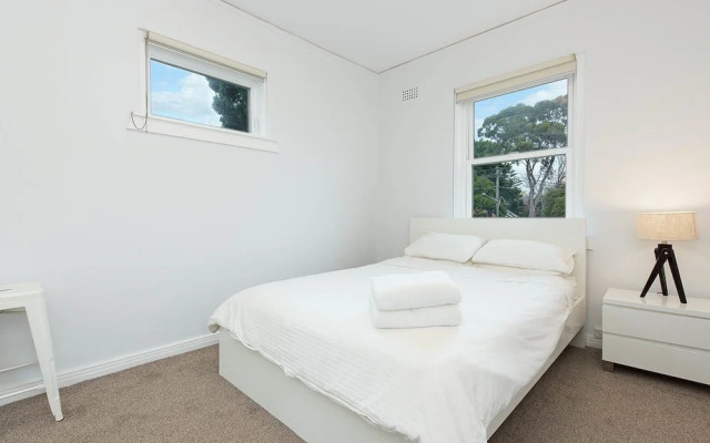 Central Bondi Apartment New H321