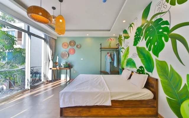 Lakeside House - Hanoi