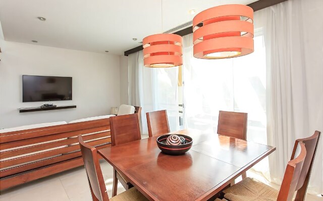 Pueblito Escondido by Playa Moments