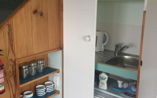 Grafton Cottage & Chalets