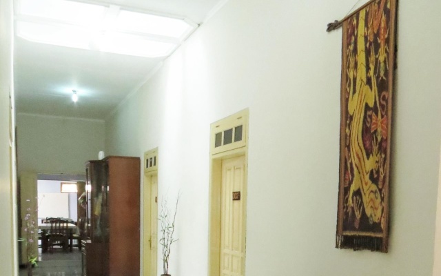 Wisma Tamu UKSW – Lobby – Salatiga