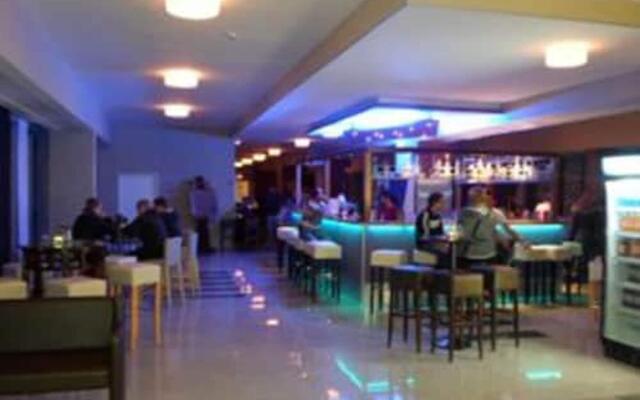 Ootel.com