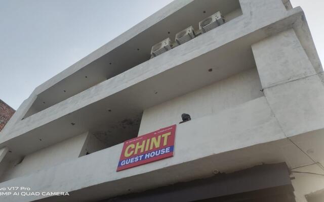 SPOT ON 82192 Chint Guest House