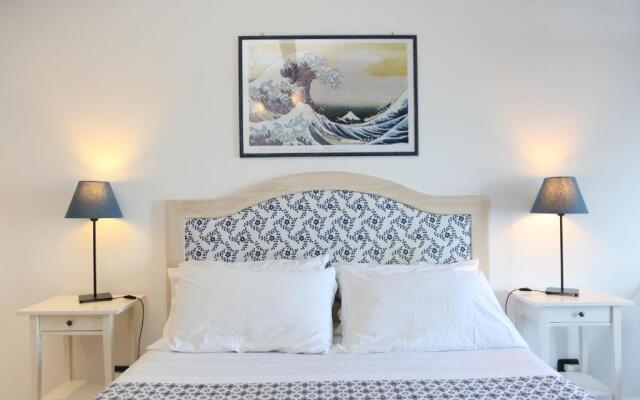 SELF Apartments - Coastal Suite and Central Balcony