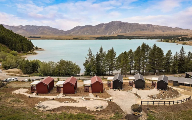 The Huts at Lakes Edge