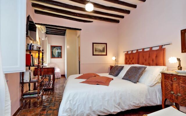 Giubbonari - WR Apartments