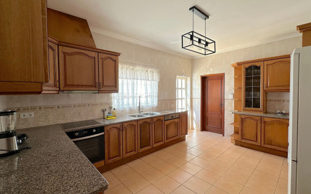 BnB Homes Luxurious Villa With 5 Bedrooms Pool