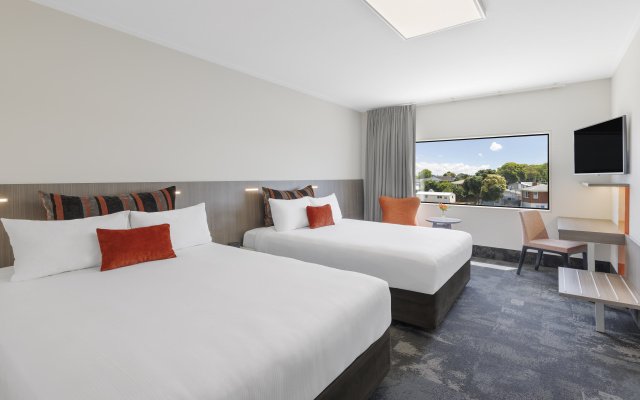 Jet Park Hotel Auckland Airport – Guest Rooms – Mangere