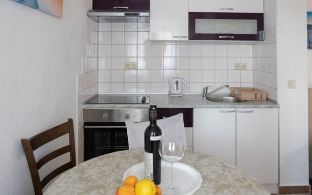 A1 - Modern Apartment With Balcony Near the Beach